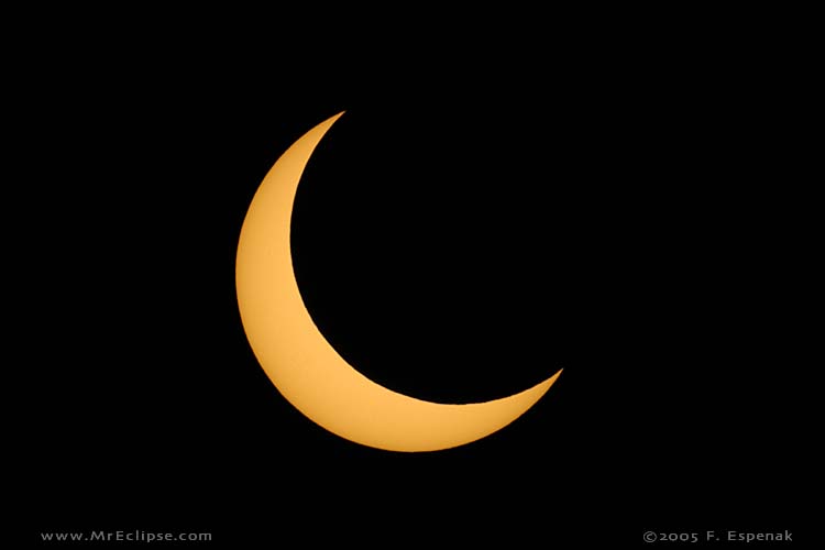 Gerhana Matahari Sebagian. kredit: Mr. Eclipse/Fred Espenak
